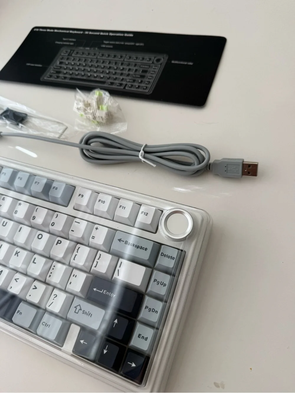 EPOMAKER x AULA F75 mechanical keyboard - Creamy sound, RGB, Hot-Swappable
